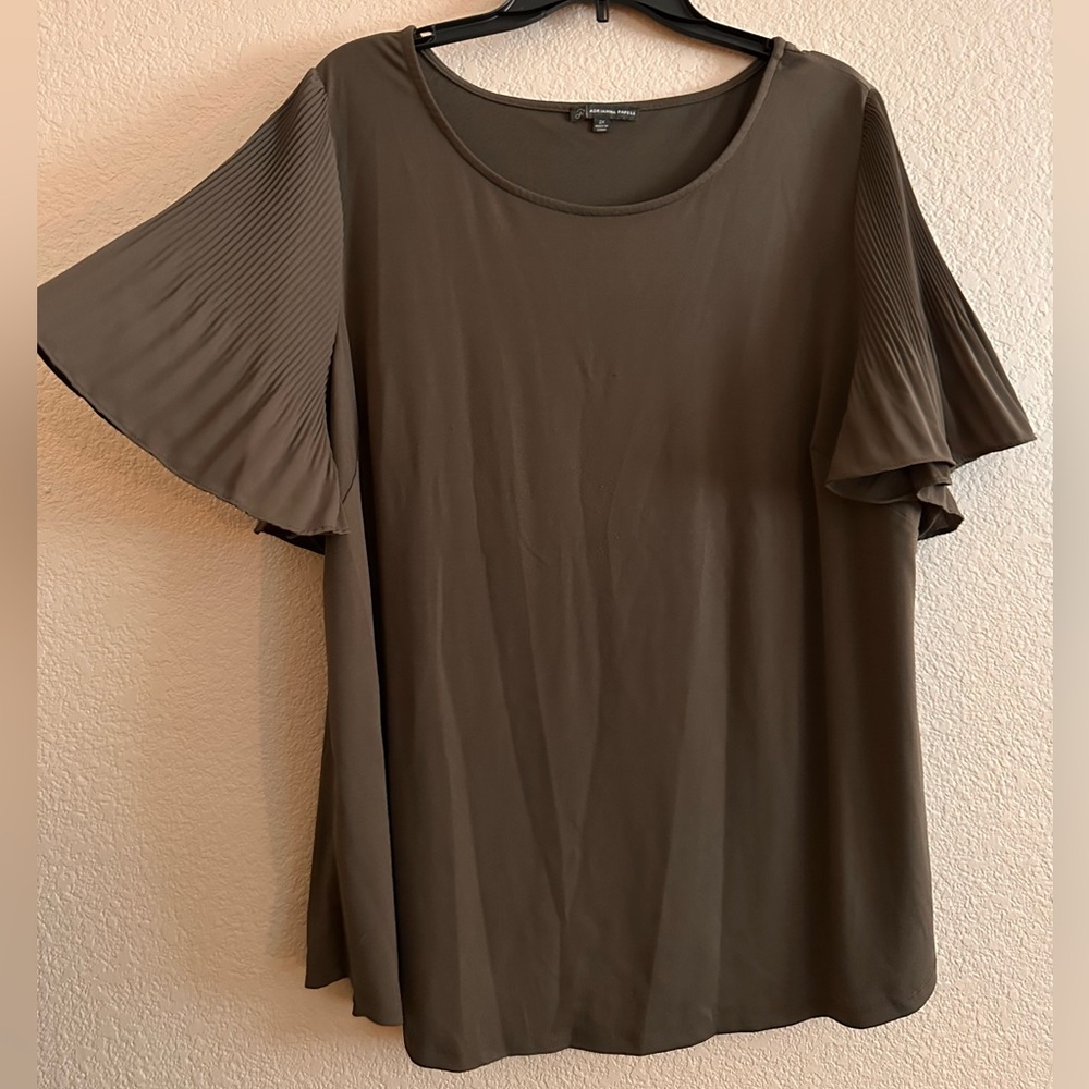 Women's size 2X.